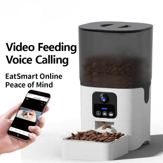 Automatic pet food dispenser